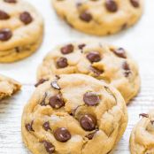 Easy Soft and Chewy Chocolate Chip Cookies