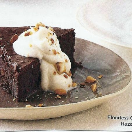 FLOURLESS CHOCOLATE HAZELNUT CAKE