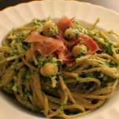 Lemon & Chickpea Pasta with Arugula Pesto
