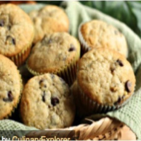 Healthy Banana Chocolate Chip Muffins