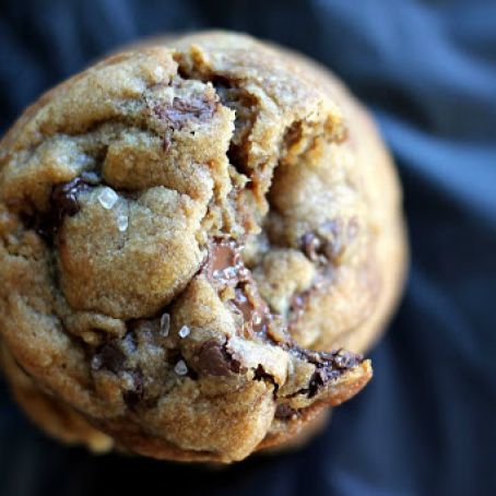 Nutella Stuffed Brown Butter + Sea Salt Chocolate Chip Cookies