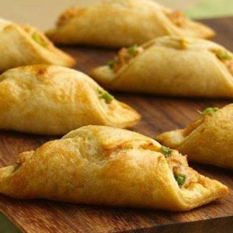 Crab-Filled Crescent Wontons