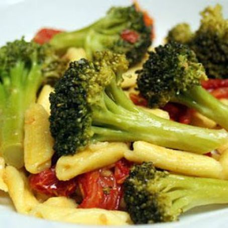 Cavatelli with Sautéed Broccoli and Sun Dried Tomatoes