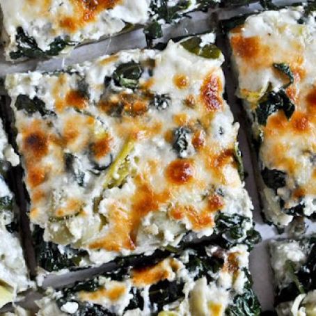 Cheesy Spinach and Artichoke Pizza