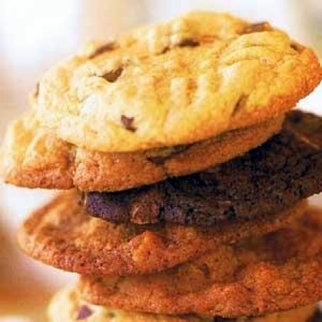 PEANUT BUTTER CHOCOLATE CHUNK COOKIES