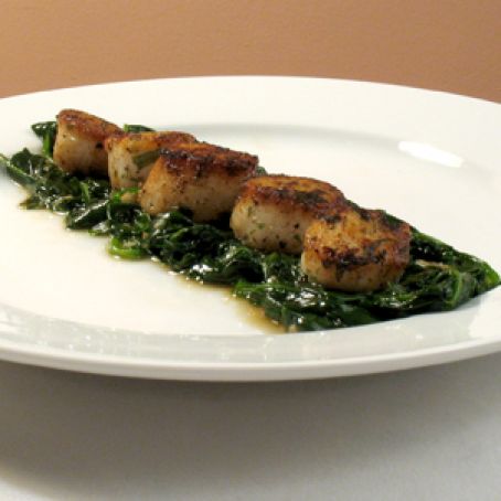 Scallops with Sautéed Spinach