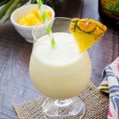 FRESH PINEAPPLE PINA COLADA