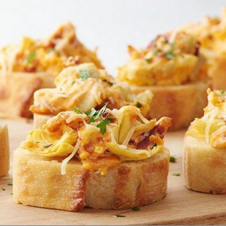 Spicy Bacon Artichoke Dip Crostini Cups