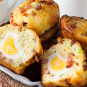 Bacon & Egg Breakfast Muffins