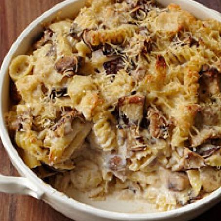 Cheesy Mixed Pasta Casserole with Mushrooms