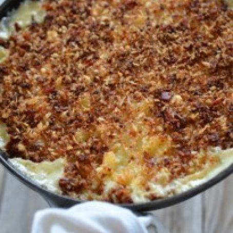 Roasted Garlic Macaroni and Cheese with Pancetta Parmesan Crust