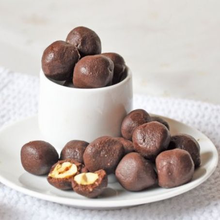 bites - Chocolate coated hazelnuts