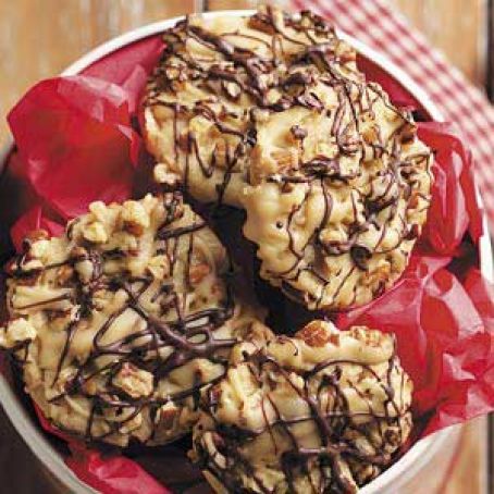 Double-Drizzle Pecan Cookies Recipe