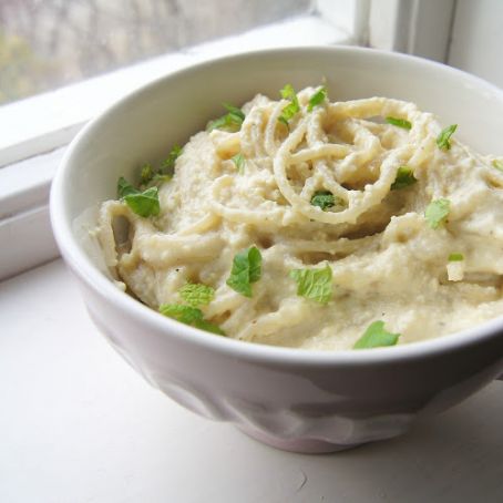 Creamy Vegan Fettuccine Alfredo