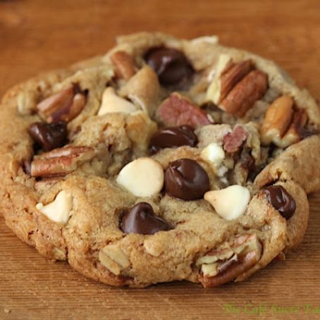 Chewy Chocolate Chip Cookies with Everything