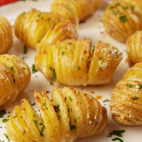 Garlic Butter Potatoes-Hasselbeck