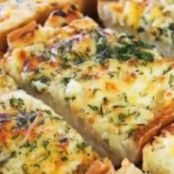 Bubbly Cheese Garlic Bread