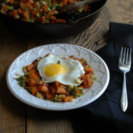 Sweet Potato Skillet Breakfast Hash – for 2