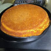 Classic Southern Cornbread {Granny's Recipes}