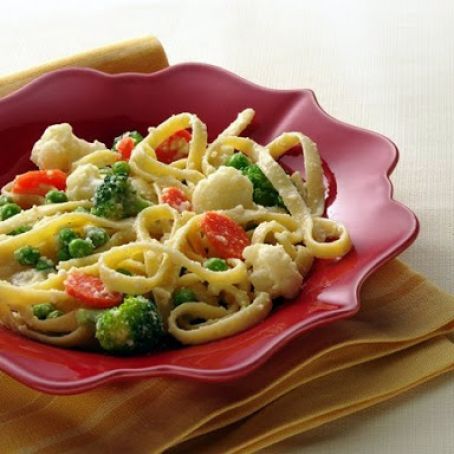 Fettuccine and Vegetables Parmesan