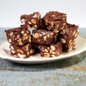 ROCKY ROAD 5- MINUTE FUDGE