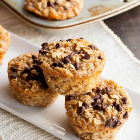 Baked Banana Oatmeal Cups