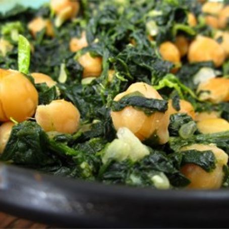 Espinacas con Garbanzos (Spinach with Garbanzo Beans)