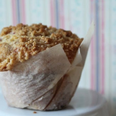 Cranberry Eggnog Muffins