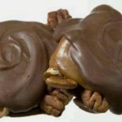 Pecan Caramel Turtles