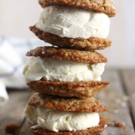 Oatmeal Cream Pie Ice Cream Sandwiches