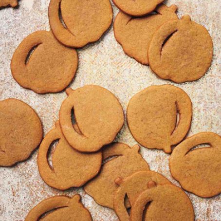 Pumpkin-Shaped Molasses Spice Cookies