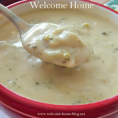 White Cheddar Cream of Broccoli Soup