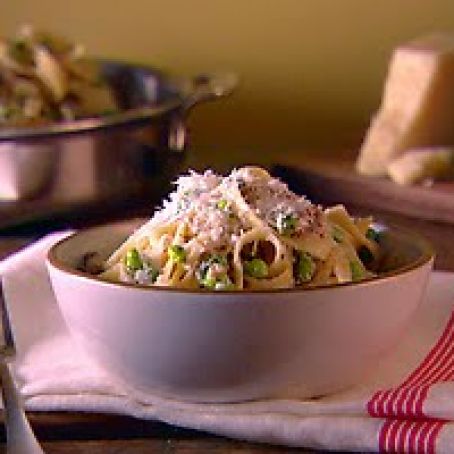 Tagliatelle with Smashed Peas, Sausage, and Ricotta Cheese