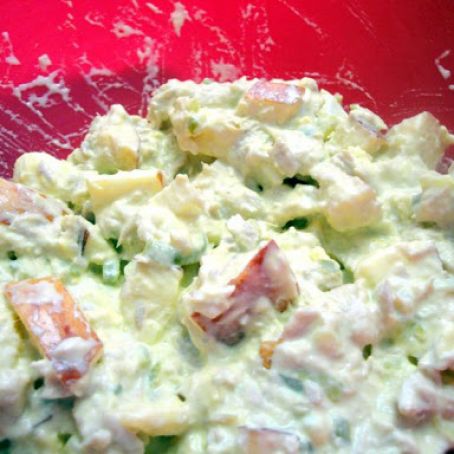 Haylie Pomroy's Tuna Salad-Stuffed Red Pepper