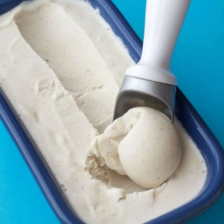 VEGAN VANILLA ICE CREAM
