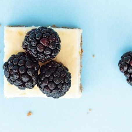 LEMON CHEESECAKE SQUARES