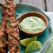 Chipotle Chicken Kabobs with Avocado Cream Sauce Recipe