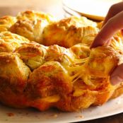 Garlic & Cheese Monkey Bread