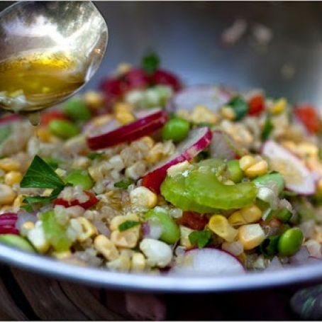 QUINOA, CORN & EDAMAME SALAD