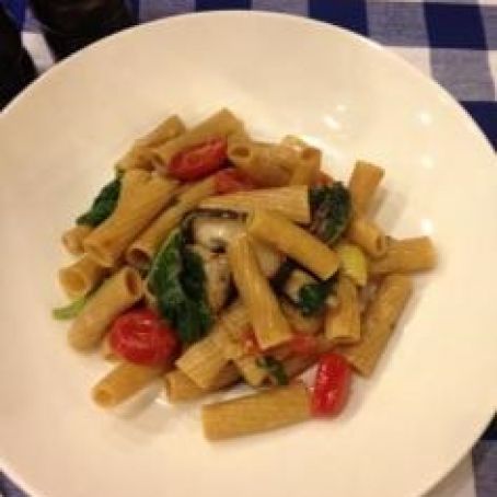 Pasta with Kale, Mushrooms and Oven-Roasted Tomatoes