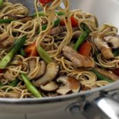 CHOW MEIN CON CARNE