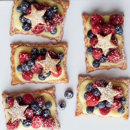 Star-Studded Berry Tarts