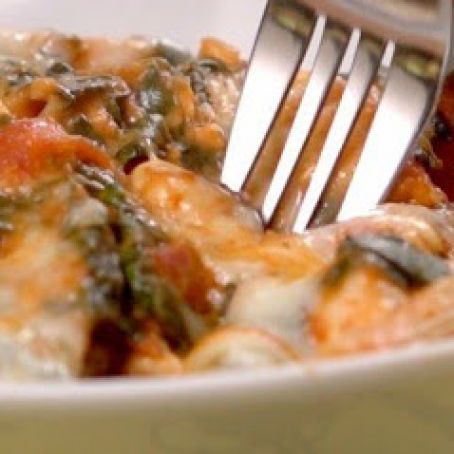 CHICKEN TOMATO PASTA BAKE