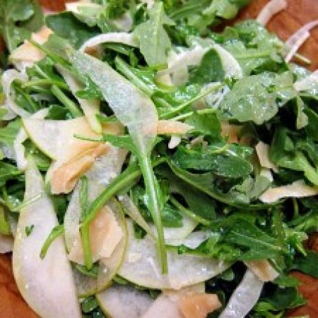 Arugula Salad with Fennel, Pear, & Shaved Parmesan