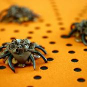 Pecan-Caramel Spiders*
