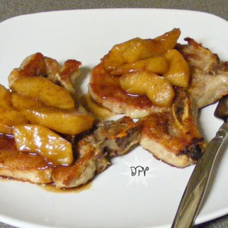 Pork Chops and Caramelized Apples