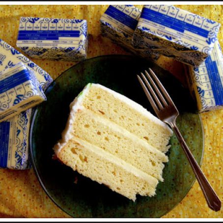 PAULA DEEN - Ooey Gooey Butter Layer Cake