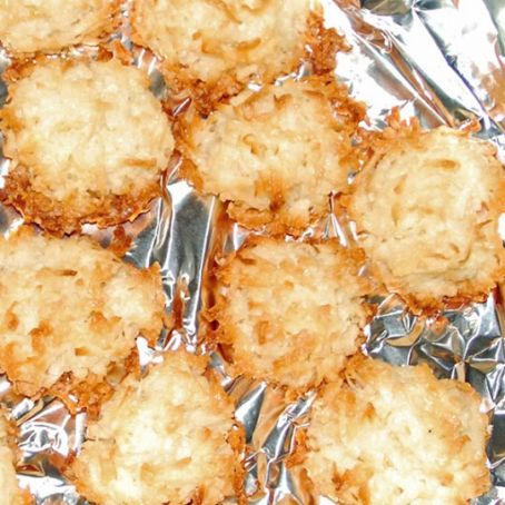 Light and Fluffy Coconut Macaroons