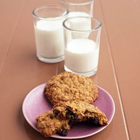 Jumbo Oatmeal-Raisin Cookies