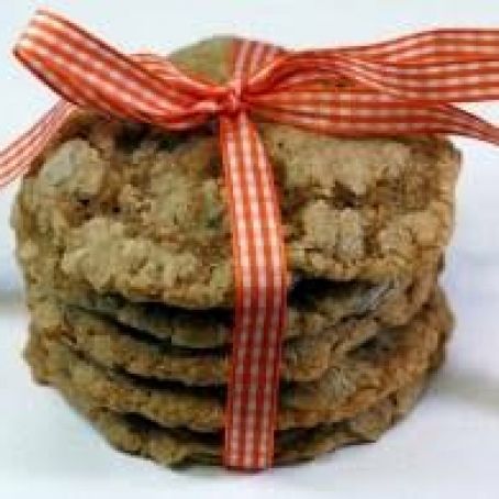 Whole Wheat Chocolate Chip Oatmeal Cookies
